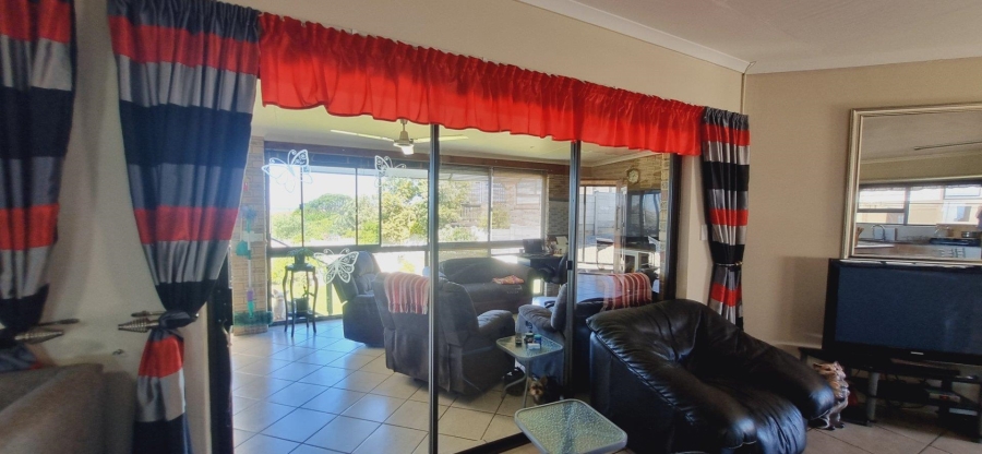 3 Bedroom Property for Sale in Noorsekloof Eastern Cape